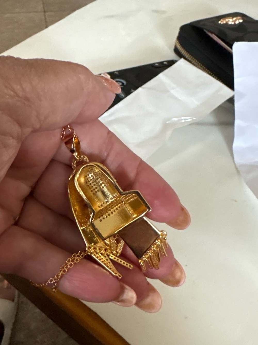 Gold Novelty Thimble Pendant Necklace